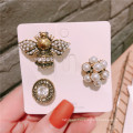 Korean Bee Alloy Rhinestone Pearl Brooch Set for Women Girl Coat Sweater Accessories Vintage Badge Fashion Jewelry Handmade